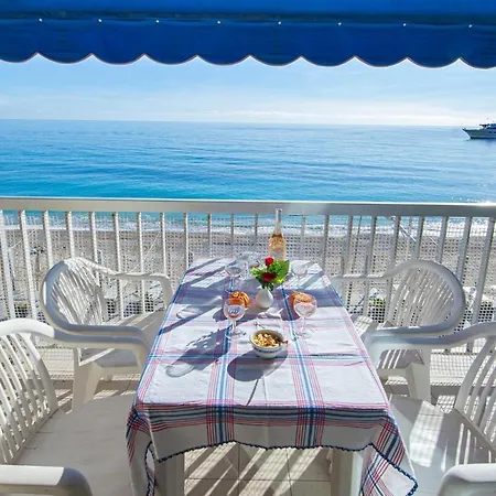 Joli A Centre - Vue Apartment