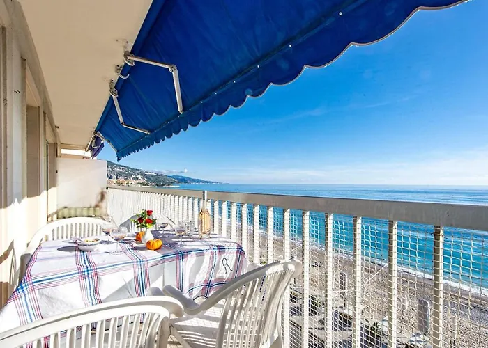 Joli A Centre - Vue * 芒通