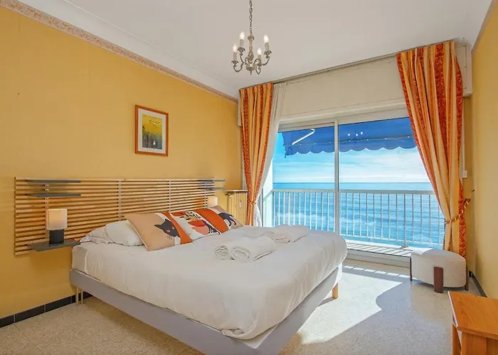 Joli à Centre - Vue Menton